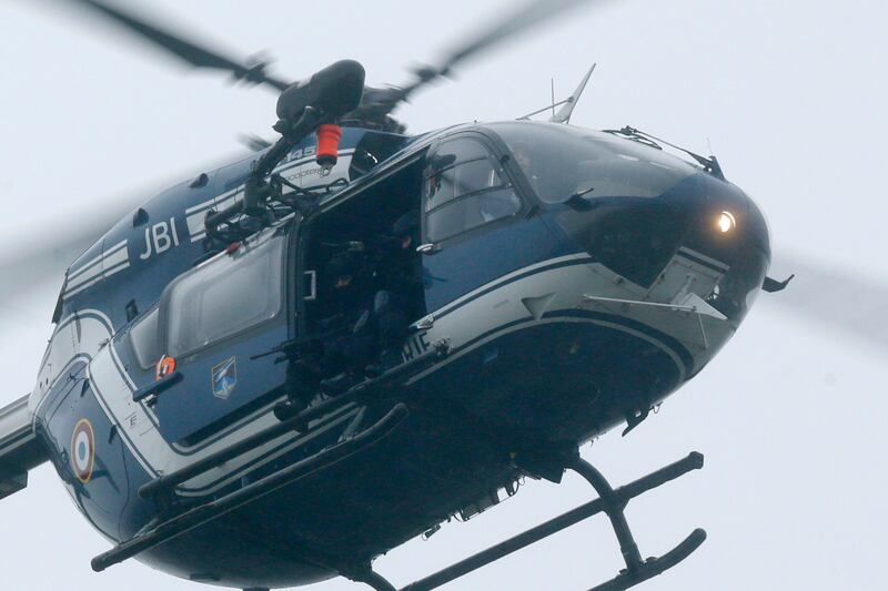 galleries/2015/01/09/scenes-from-france-s-hostage-standoffs-photos/150109-france-hostage2_ymleqn