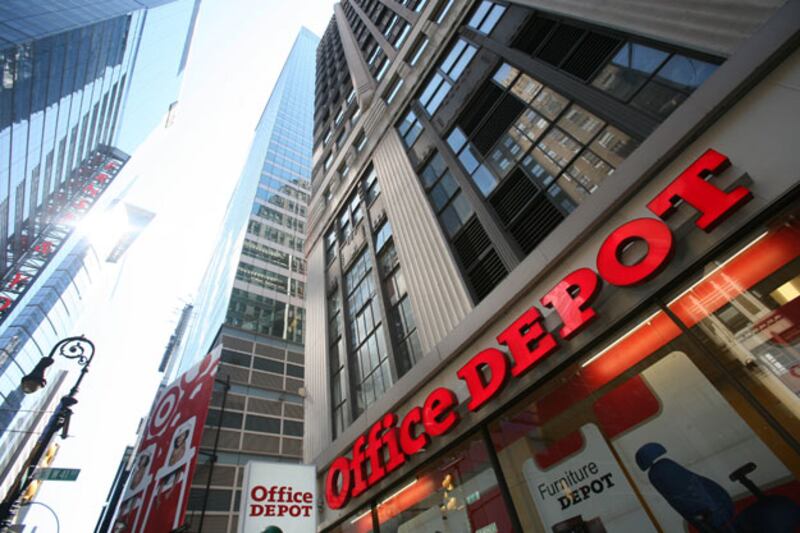 galleries/2010/11/19/black-friday-stores/black-friday-stores---office-depot_g3mbxl