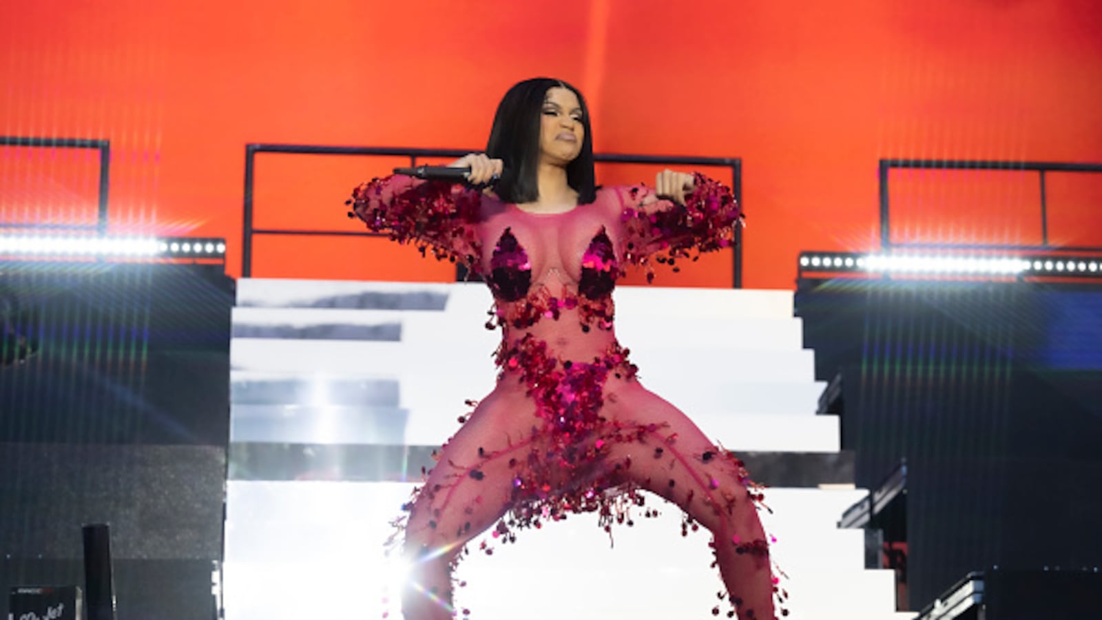 gettyimages-1407772745-594x594_t1qhww