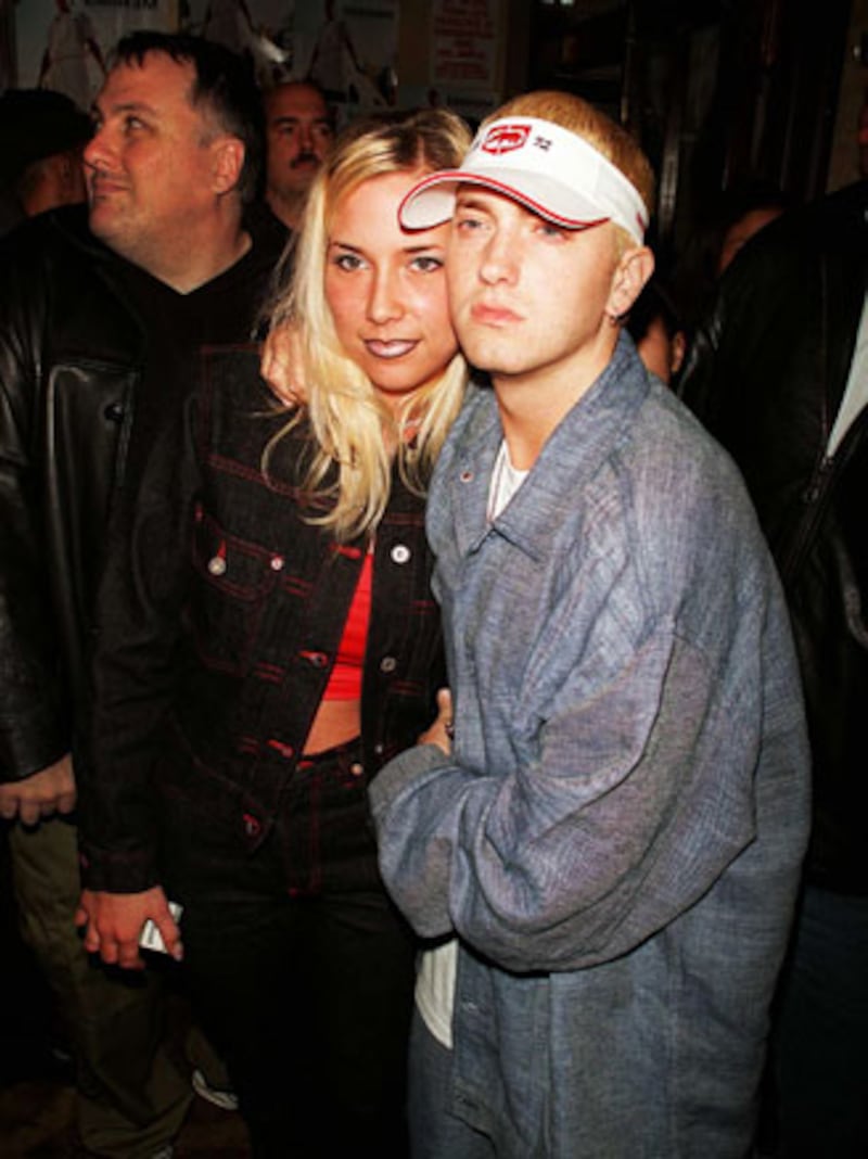 galleries/2009/12/08/will-you-remarry-me/celeb-remarriages---eminemmasters_d8vlb2