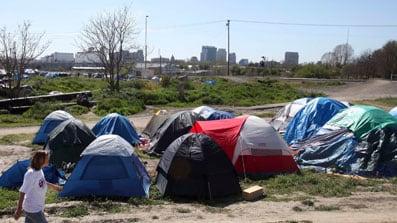 cheats/2009/03/26/shanty-towns-surge-in-us/tent-city_qofb2w