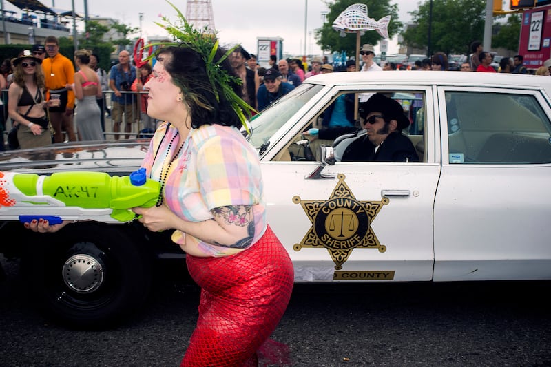 galleries/2015/06/20/seashells-sequins-and-lots-of-glitter-this-years-coney-island-mermaid-parade/150620_mermaid_parade_11_c4xred