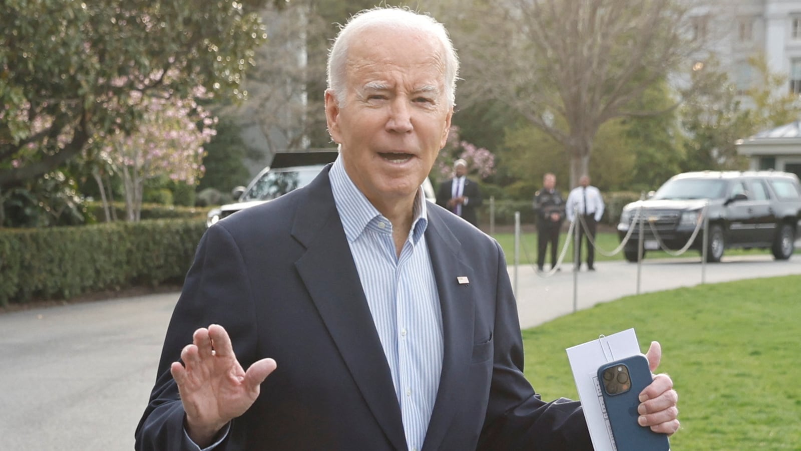 2023-03-31T121812Z_1595111548_RC2050AN5ZIZ_RTRMADP_3_USA-BIDEN_w4aebd