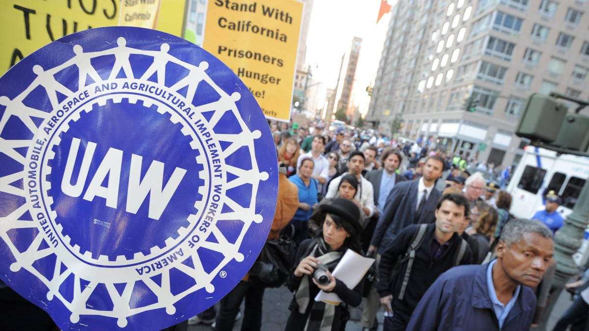 cheats/2011/10/05/thousands-join-occupy-wall-street/occupy-wall-street-trade-unions-cs_szaydr