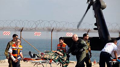 cheats/2010/05/31/10-killed-in-raid-on-gaza-bound-ships/clash-at-sea-in-gaza_gg7f6g