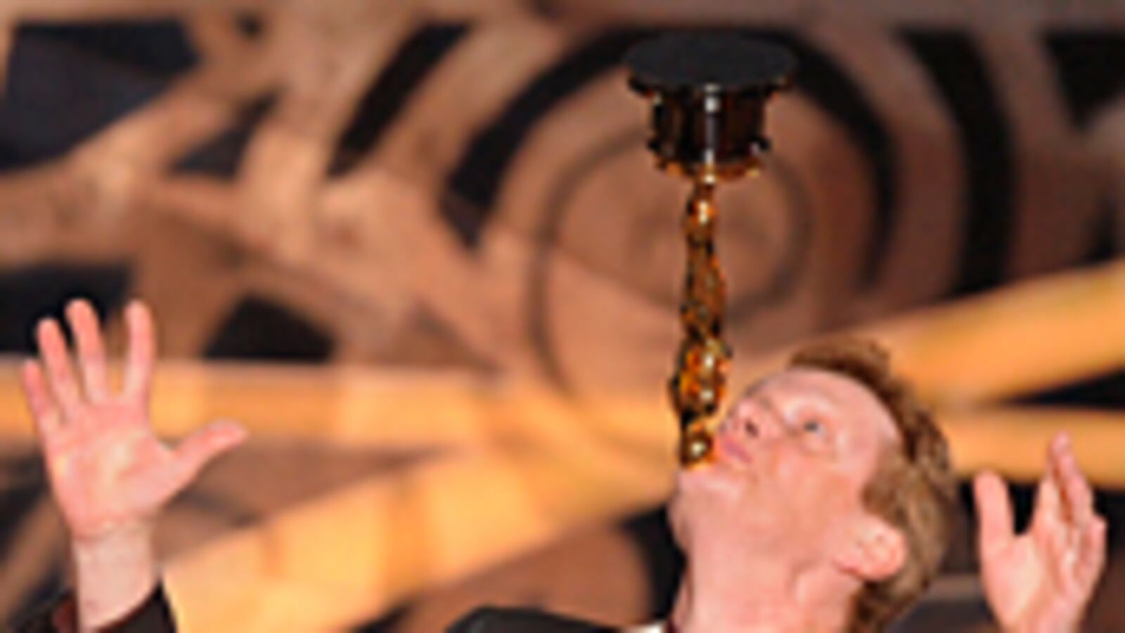 articles/2009/02/23/kumbaya-academy/janklow-oscars_15489_jhvp21