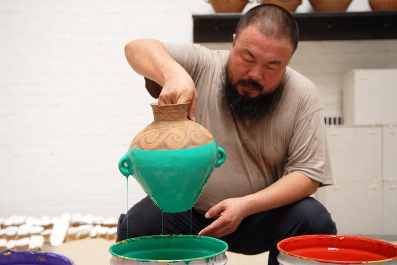 galleries/2012/10/08/ai-weiwei-survey-at-the-hirshhorn-museum-in-washington-photos/AIWEIWEI-GAL-tease_jjkbni