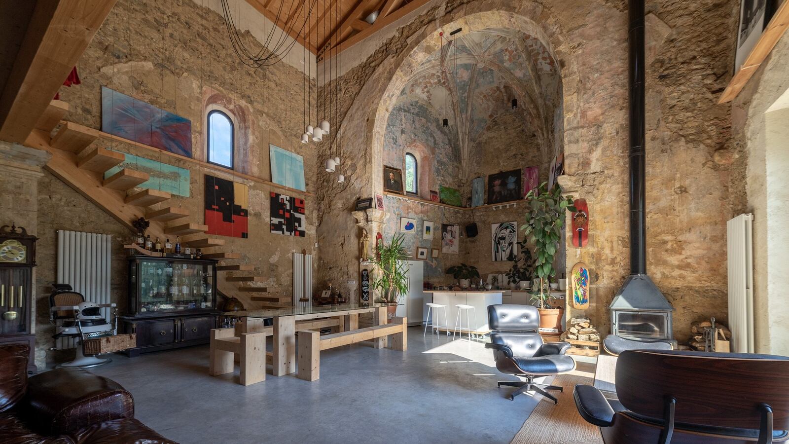 210809OMG_church_01_giappk