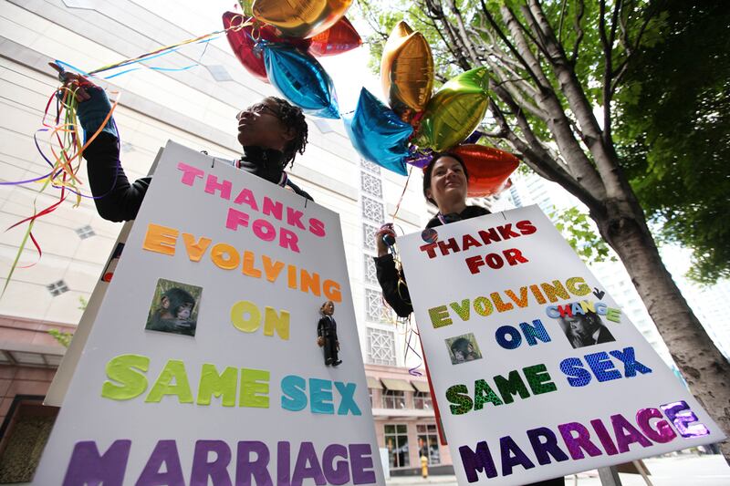 articles/2012/05/10/obama-s-gay-marriage-endorsement-5-great-opinion-reads/best-gay-marriage-reads-dickson_tmagke
