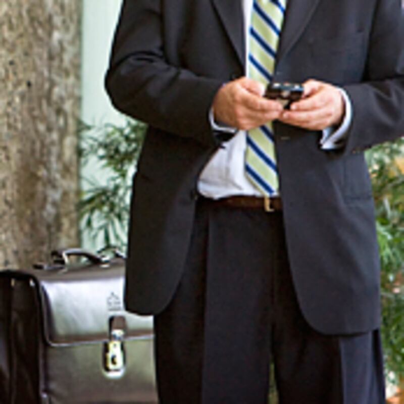 articles/2009/02/27/twitter-jumped-the-shark-this-week/mckinnon-twitter_16006_n0qmck