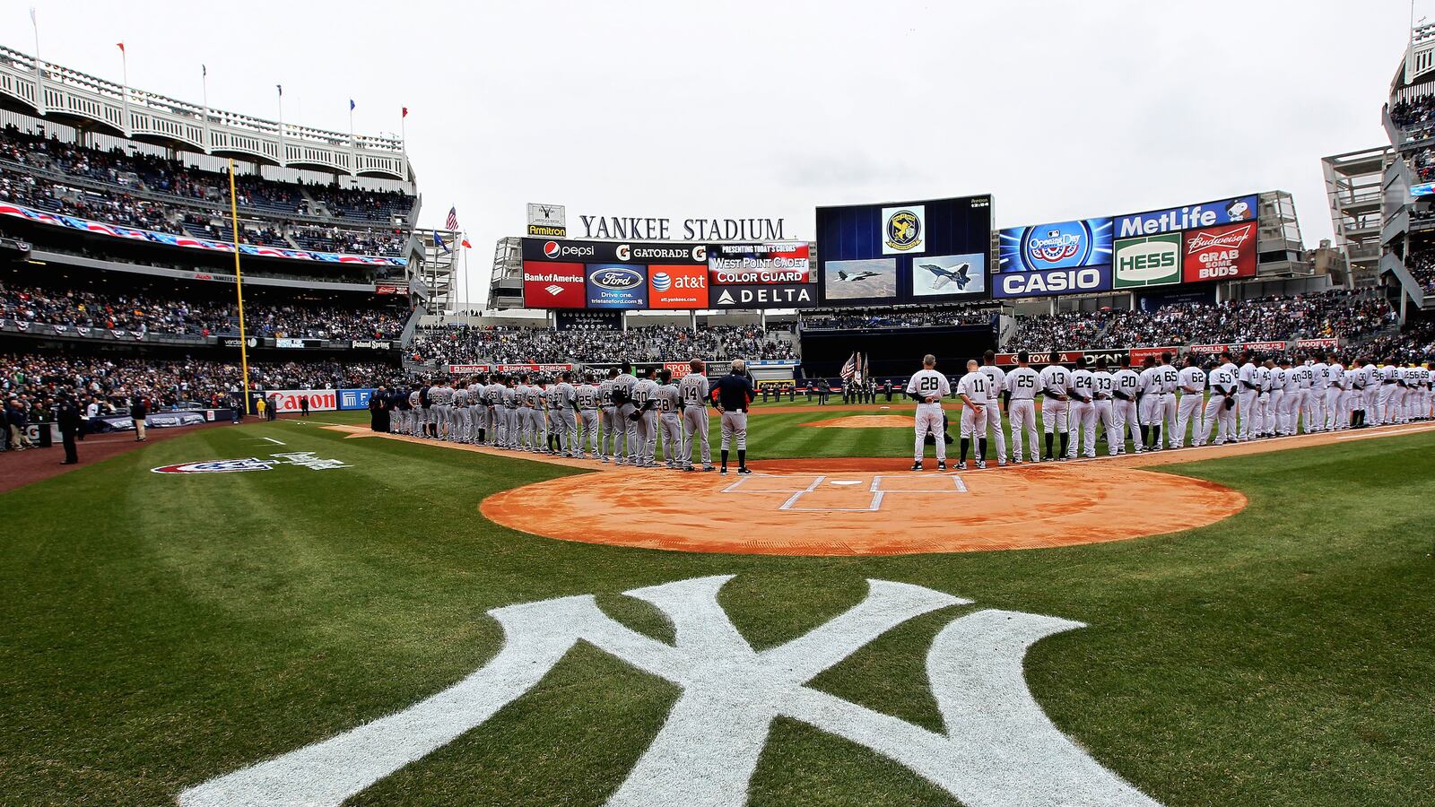 cheats/2014/07/08/sleeping-yankees-fan-sues-espn-for-10m/140708-sleeping-yankee-fan-cheat_g2agtp