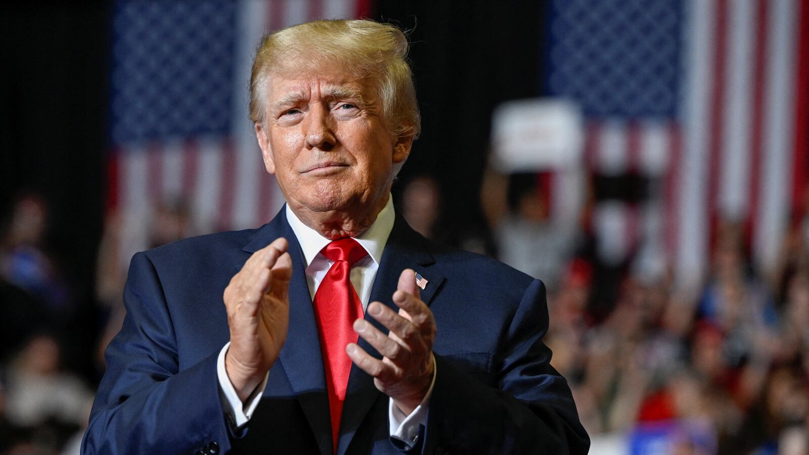 2022-09-18T212442Z_1425194371_RC2BJW9QWG30_RTRMADP_3_USA-TRUMP_xc6xpy