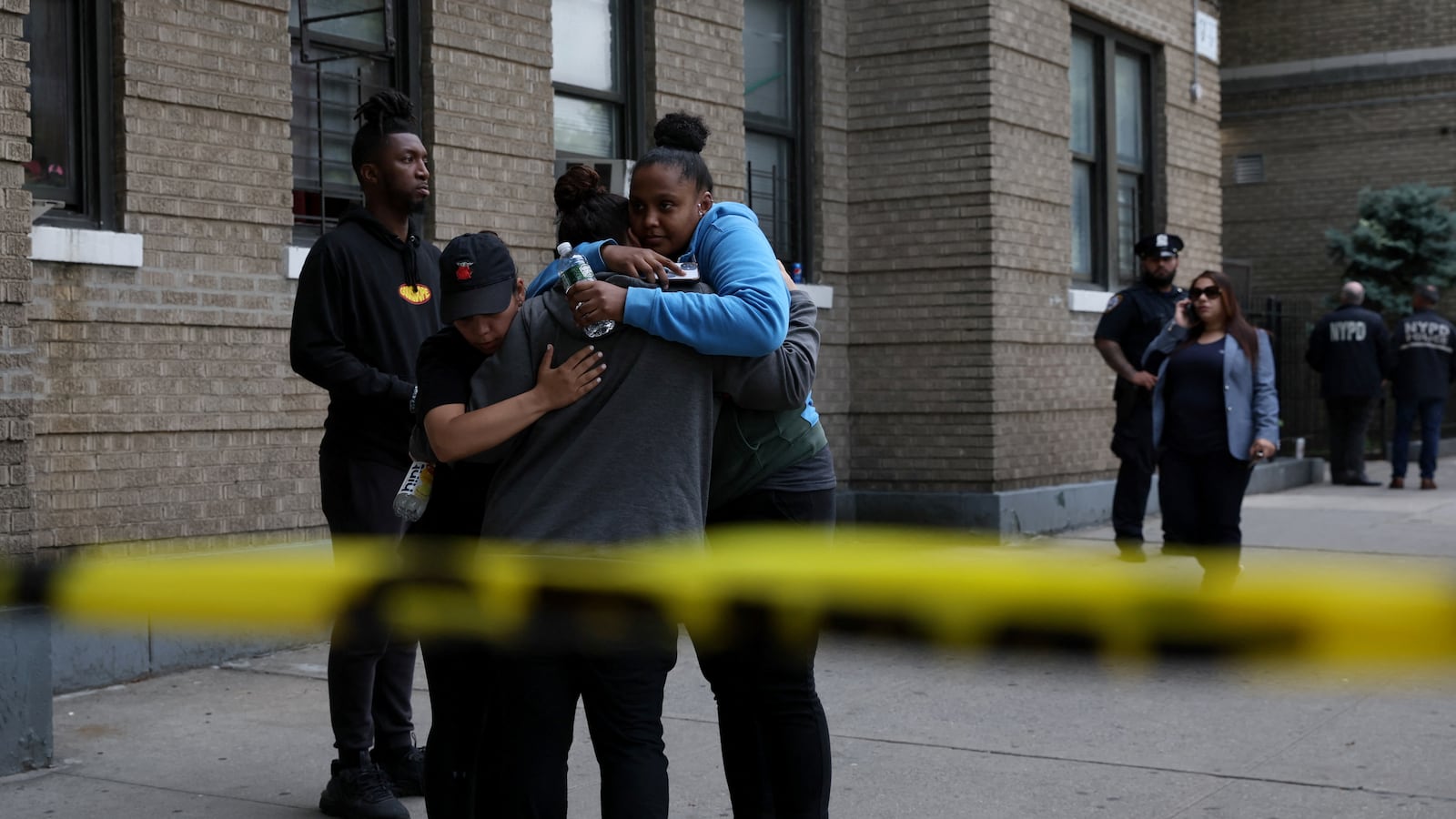 nypd_stabbing_molz7x