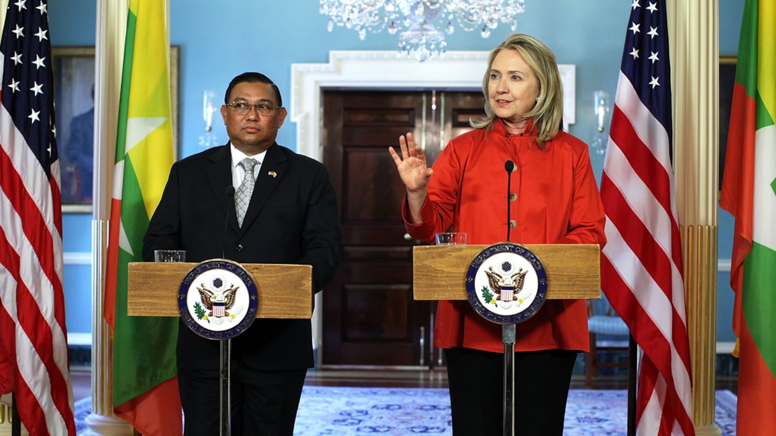 articles/2012/05/18/u-s-suspends-sanctions-on-burma-at-the-risk-of-losing-leverage-for-more-reform/hillary-clinton-burma-sanctions-popham_wxqwrb
