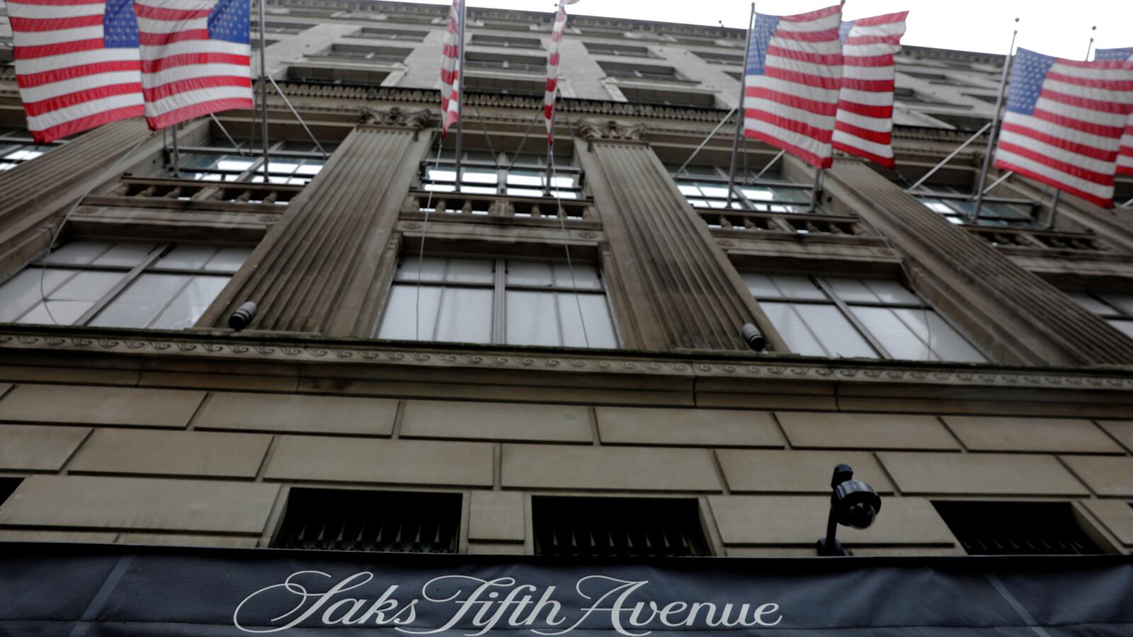 181120-saks-discrimination-lawsuit-cheat_tr9ayv