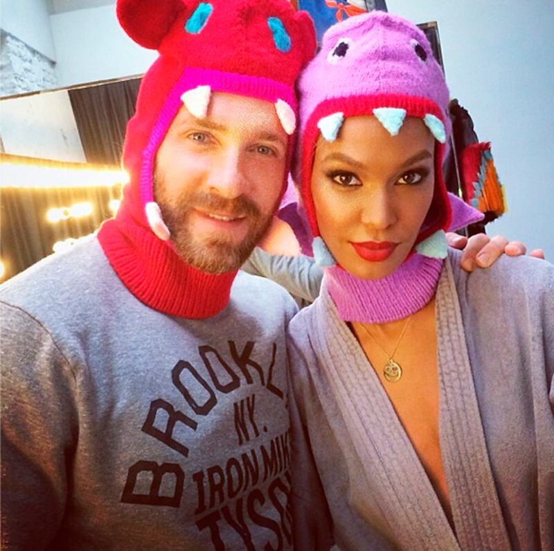 galleries/2014/04/27/from-beyonce-to-lupita-nyong-o-the-11-best-fashion-instagrams/140425-Joan-Smalls-selfie_xorayx