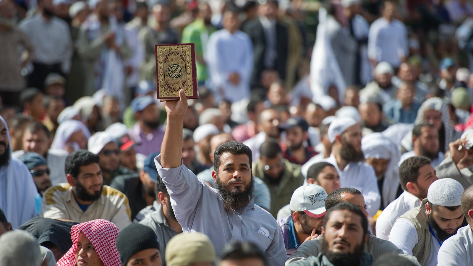 articles/2013/04/25/eighty-lashes-for-drinking-egyptian-court-ruling-puts-sharia-in-the-spotlight/130424-Giglio-Egypt-Flogging-tease_hv1vfz