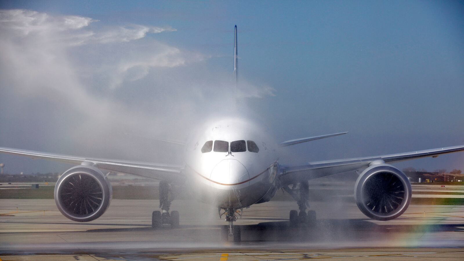 cheats/2013/03/14/boeing-787s-back-in-weeks/130314-boeing-787-cheat-tease_i3pdee