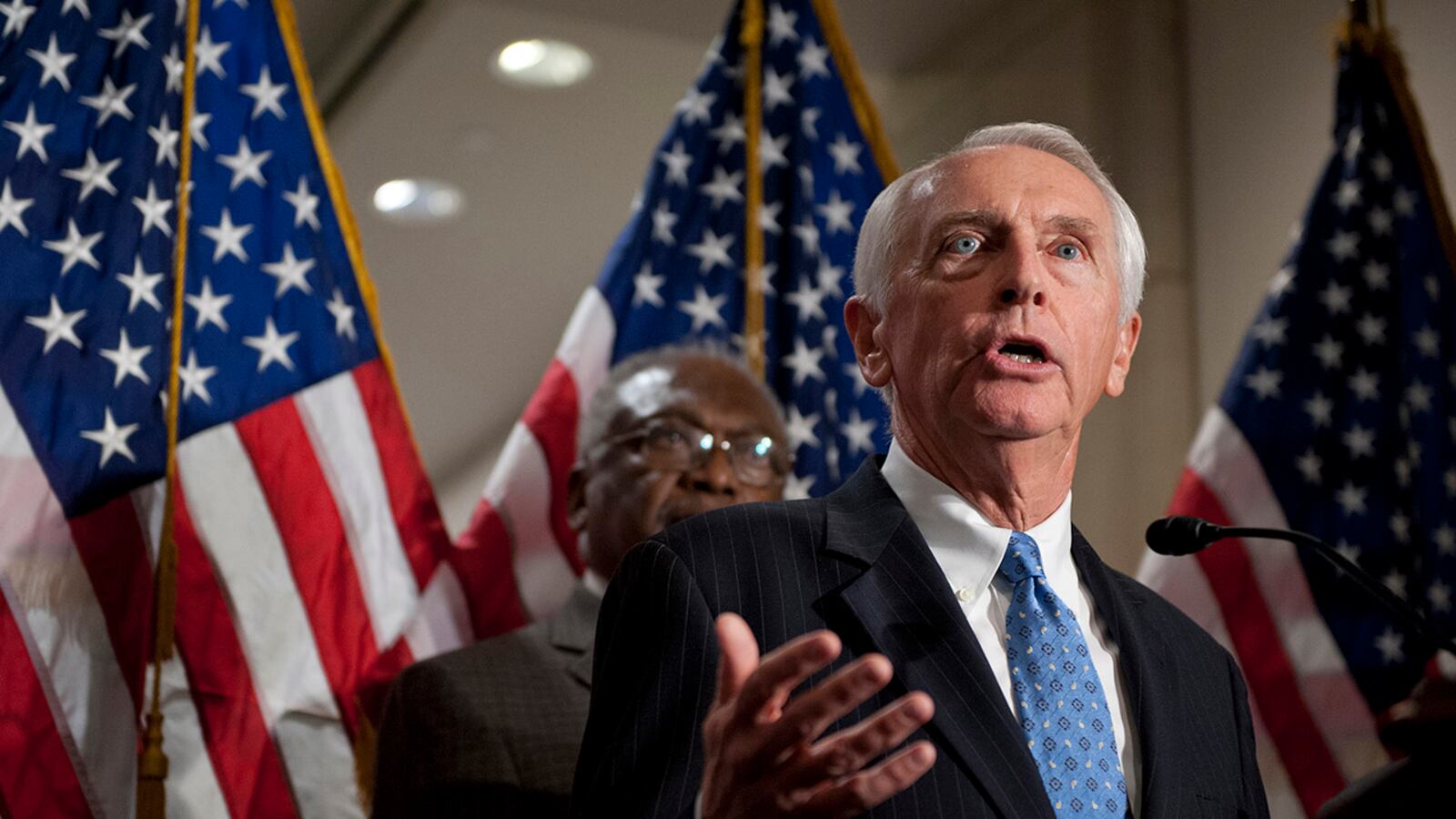 articles/2013/12/06/how-steve-beshear-became-kentucky-s-democrat-whisperer/131206-lawrence-dem-ky_qzyvvy