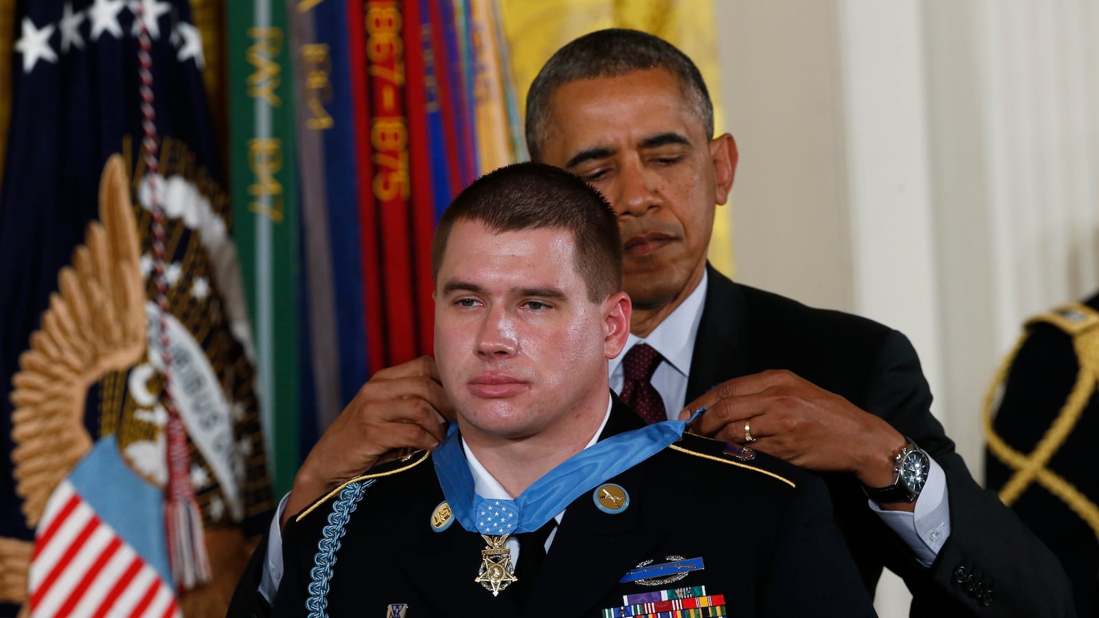 cheats/2014/05/13/obama-awards-afghan-vet-medal-of-honor/140513-medal-cheat_wxlohy