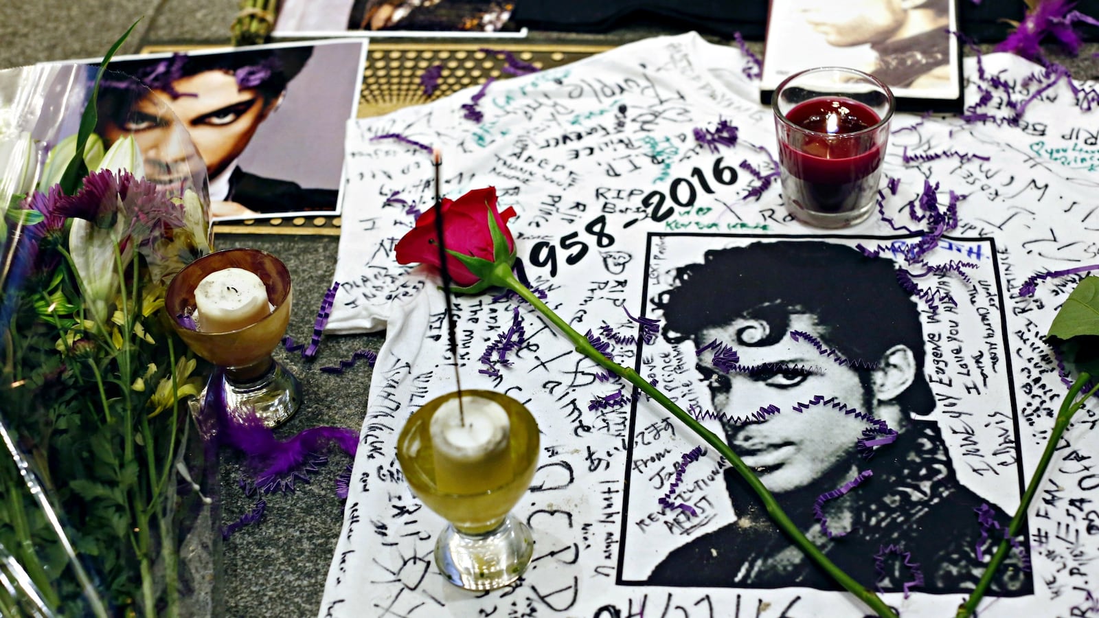 cheats/2016/04/25/prince-1-on-billboard-top-200-chart/160425-prince-albums-cheat_vu1pnk