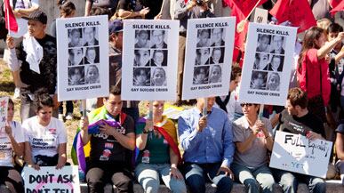 articles/2010/11/05/inside-the-pentagons-dadt-war/mcintyre-dadt_139131_zjrqys