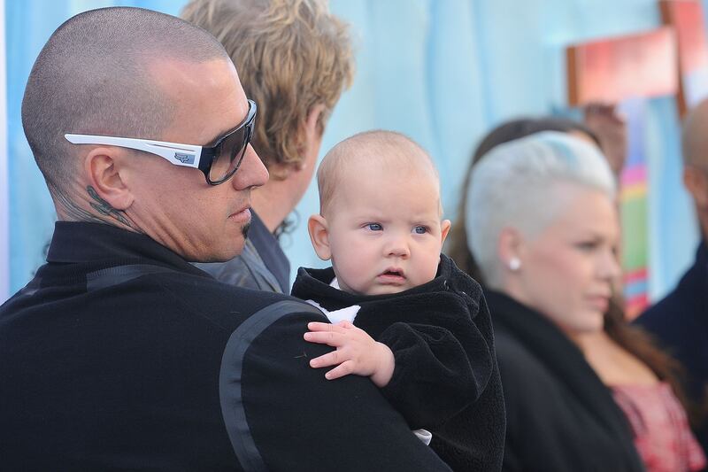 galleries/2013/07/08/blue-ivy-carter-milan-pique-more-powerful-celebrity-babies-photos/130705-celeb-babies-05_m96j4h