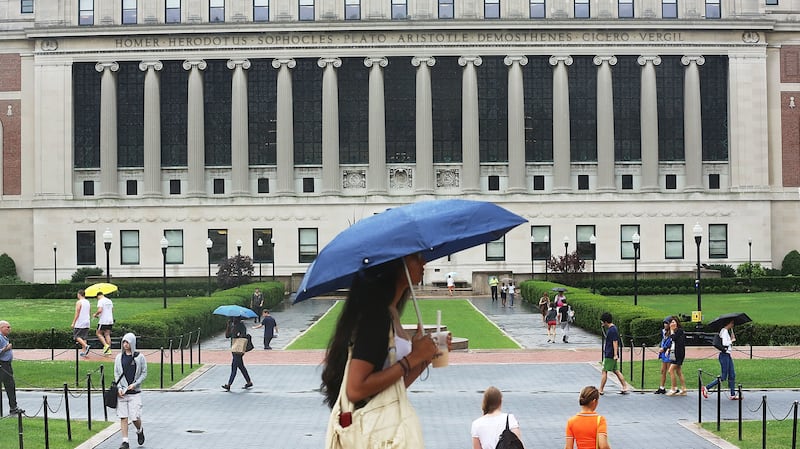 articles/2013/11/01/the-2014-common-app-is-a-glitch-ridden-nightmare-for-college-seniors/131031-common-app-linton-tease_olflmp