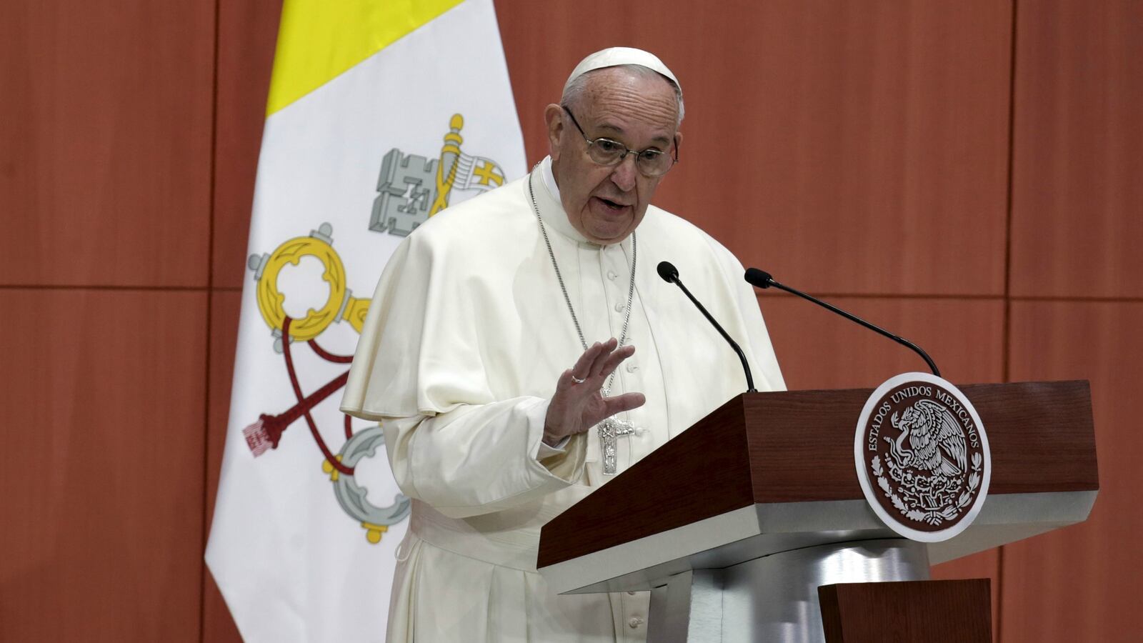 cheats/2016/02/13/pope-mexicans-deserve-true-justice/160213-francis-mexico-cheat_fdmjz1