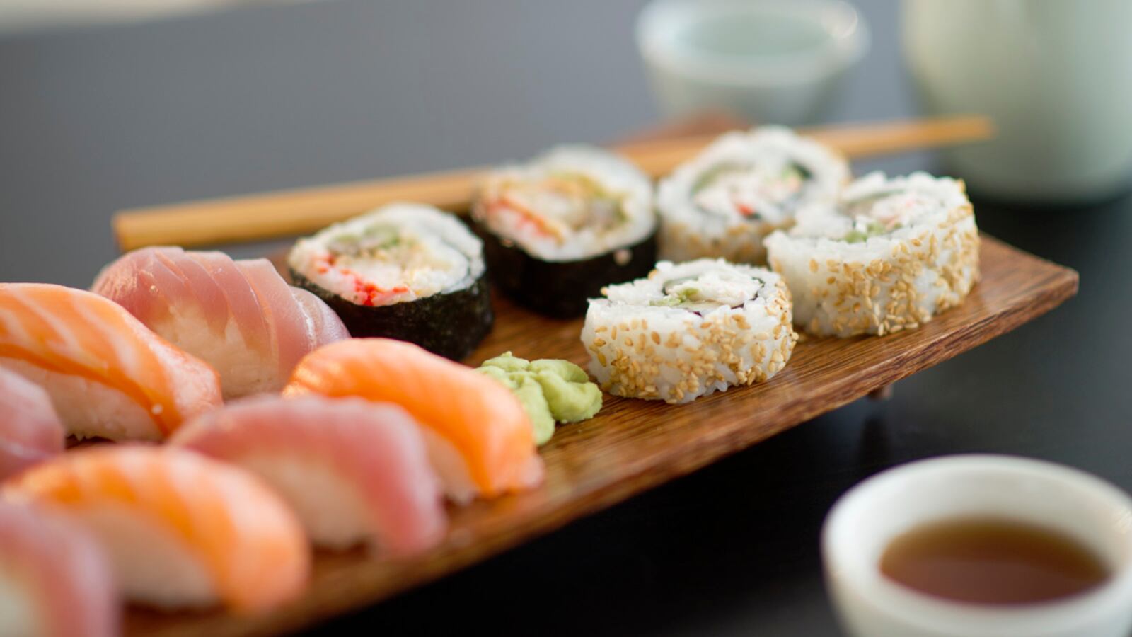 articles/2012/06/01/overrated-underrated-food-glorious-and-otherwise/overrated-food-tomasky_smakoc