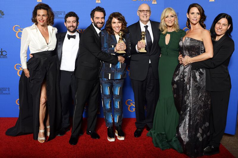 galleries/2015/01/11/golden-globe-red-carpet-winners-and-losers-photos/150111-golden-globes-soloway-tease_g2cqd1