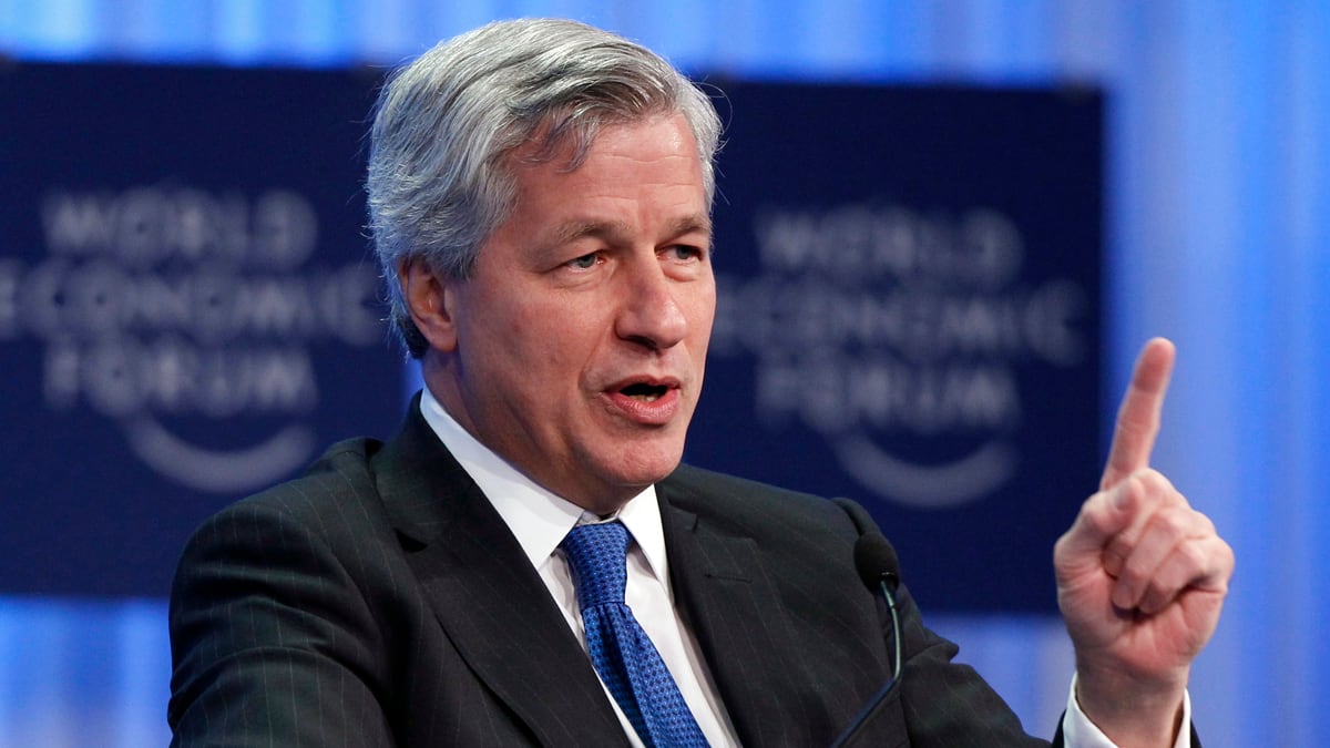 articles/2012/05/16/jamie-dimon-s-hubris-unshakable-as-jpmorgan-reelects-him-to-top-two-posts/bank-rules-anti-us-cs_ztvyyd