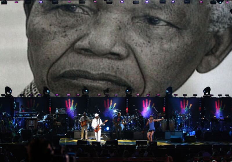 galleries/2009/07/19/mandela-day/mandela-day-6_rylhrr