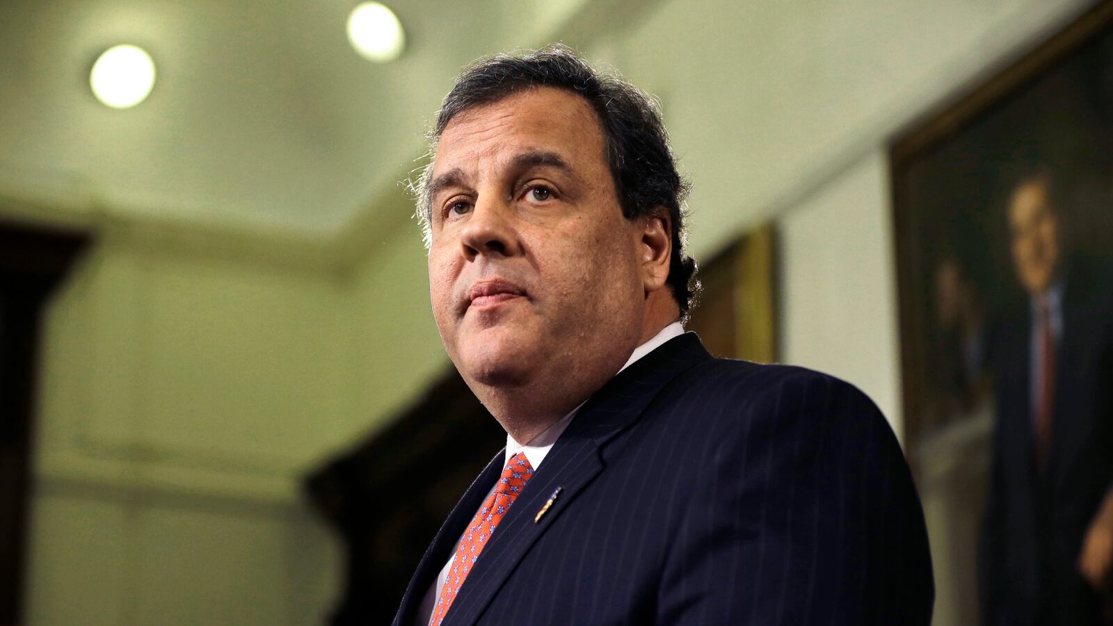 articles/2014/01/09/christie-survives-bridgegate-for-now/140109-grove-christie-tease_mcbkqq