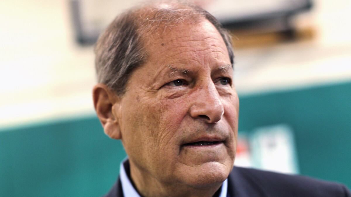 articles/2012/03/16/bob-turner-weiner-slayer-takes-aim-at-kirsten-gillibrand/bob-turner-gillibrand-jacobs-tease_ukuzvn