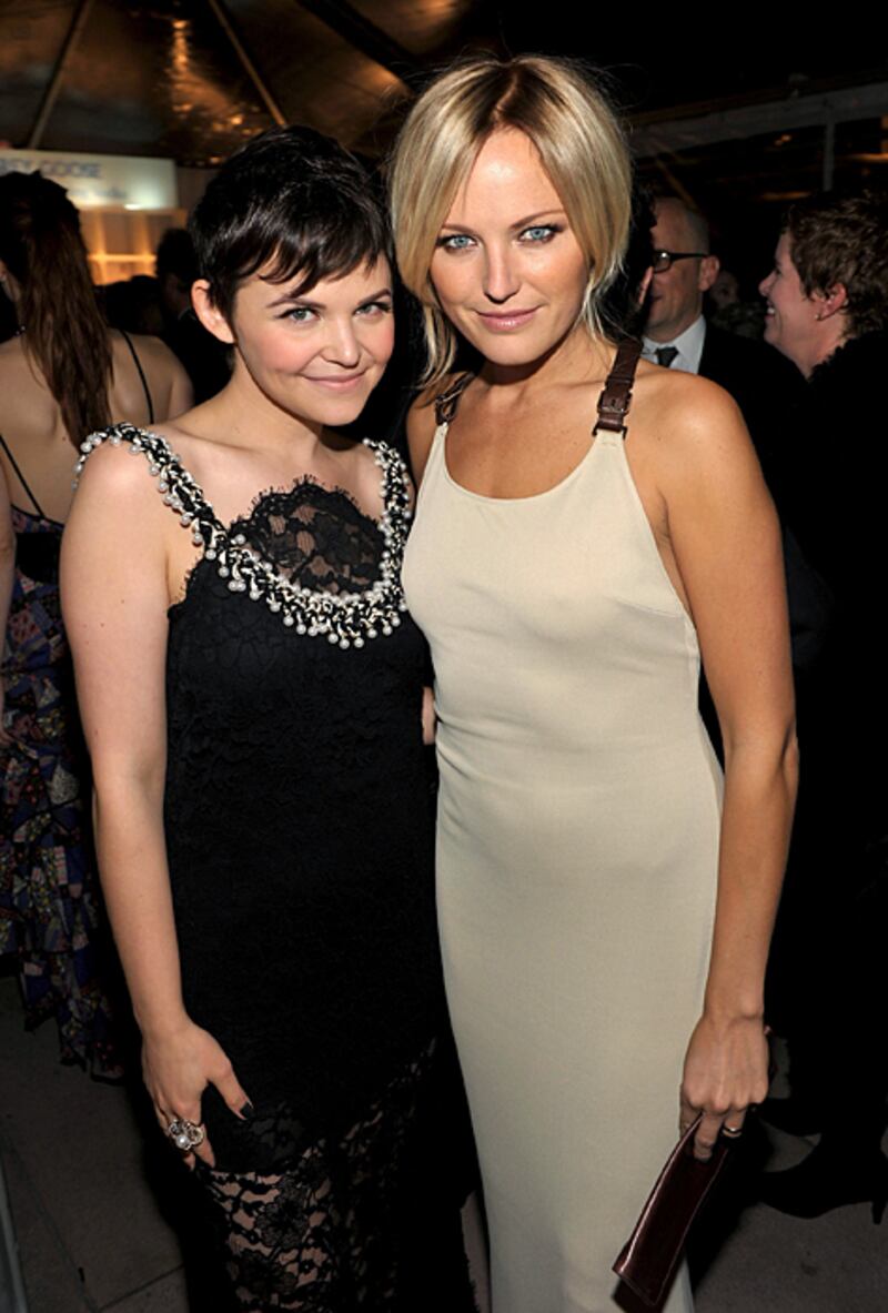 galleries/2010/11/14/the-artist-s-museum-happening-moca-los-angeles-gala/moca-gala-1_bx4xrq