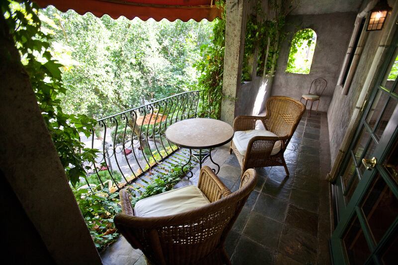 galleries/2013/08/31/nine-luxury-retreats-in-california-wine-country-photos/Kenwood_Inn_ju3xof