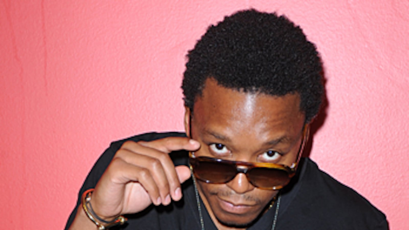 articles/2011/03/14/lupe-fiasco-lasers-is-his-revenge/colter-walls-lupe-fiasco_166454_ip3cqk
