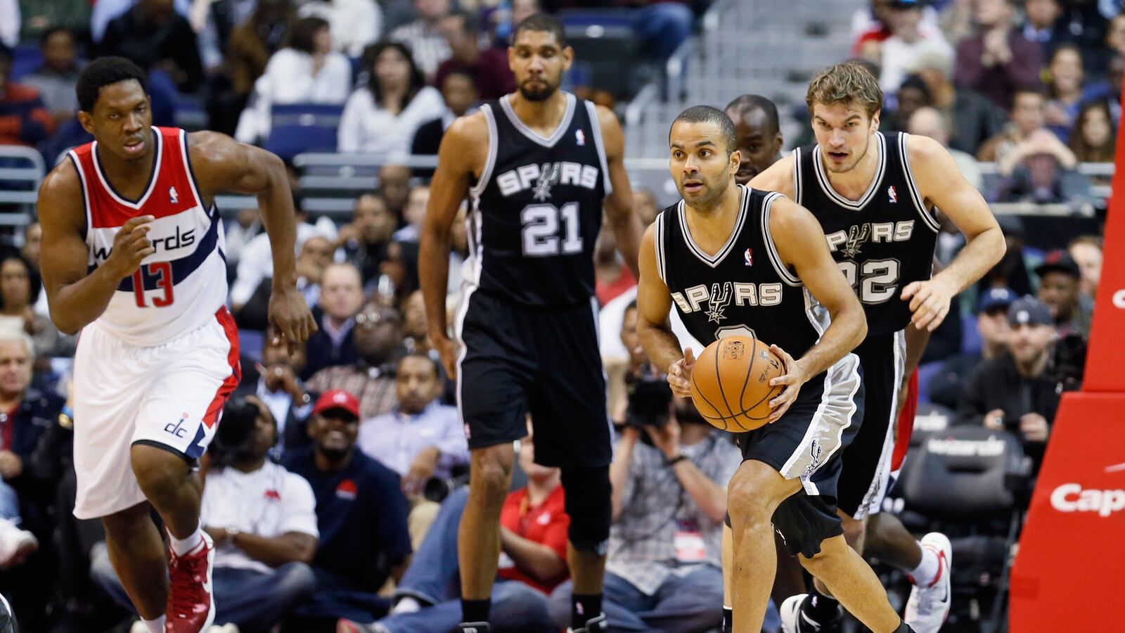 articles/2012/11/28/washington-s-true-dysfunction-basketball-s-woeful-wizards/washington-wizards-grove_bcygbs