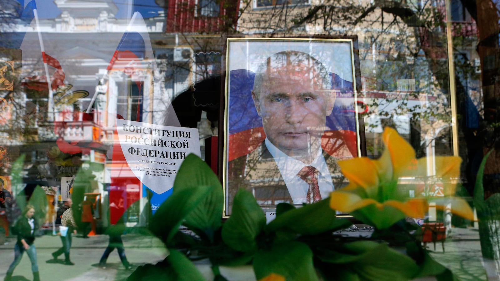 articles/2014/04/11/flex-muscle-spending-has-left-putin-s-russia-in-an-economic-freeze-frame/140410-gross-putin-tease_wkk06v