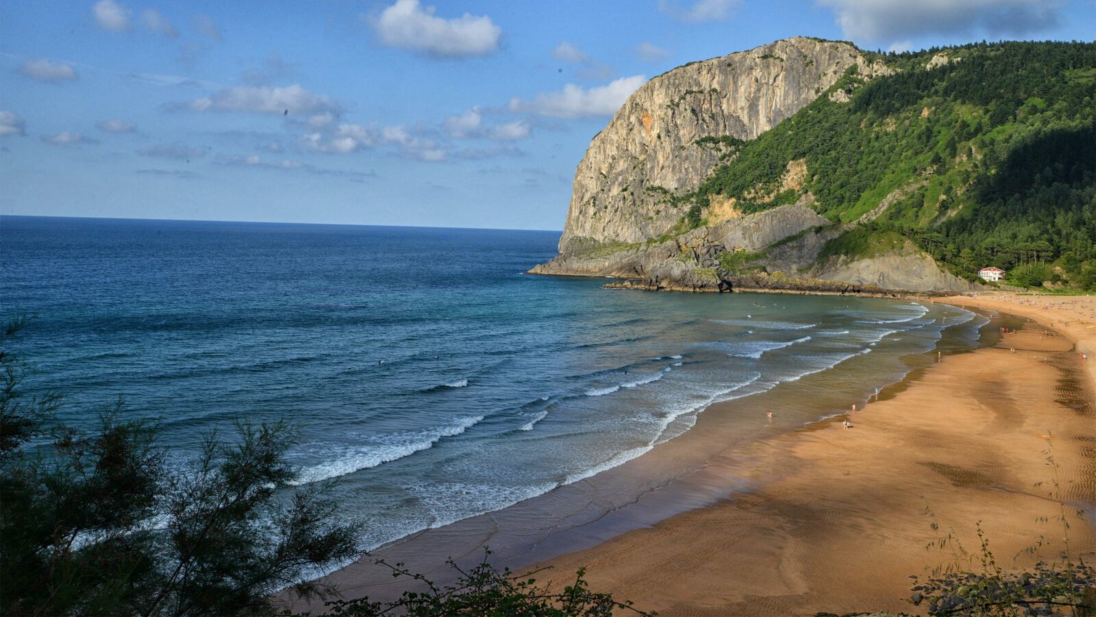 180824-Beals-Basque-Country-hero_he39a7