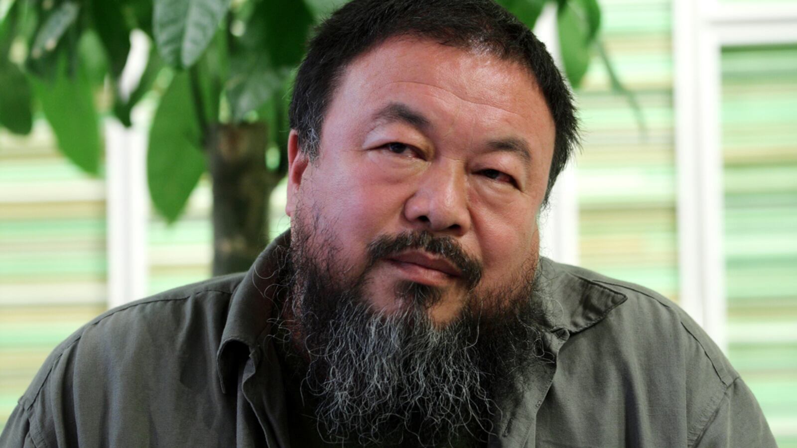 cheats/2011/08/10/ai-weiwei-takes-to-twitter/ai-wei-wei-liu_ajtuz9