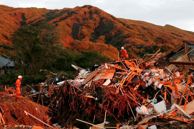 galleries/2013/10/19/the-week-in-photos-october-18-2013/131017-wreckage-wip_qpeysr