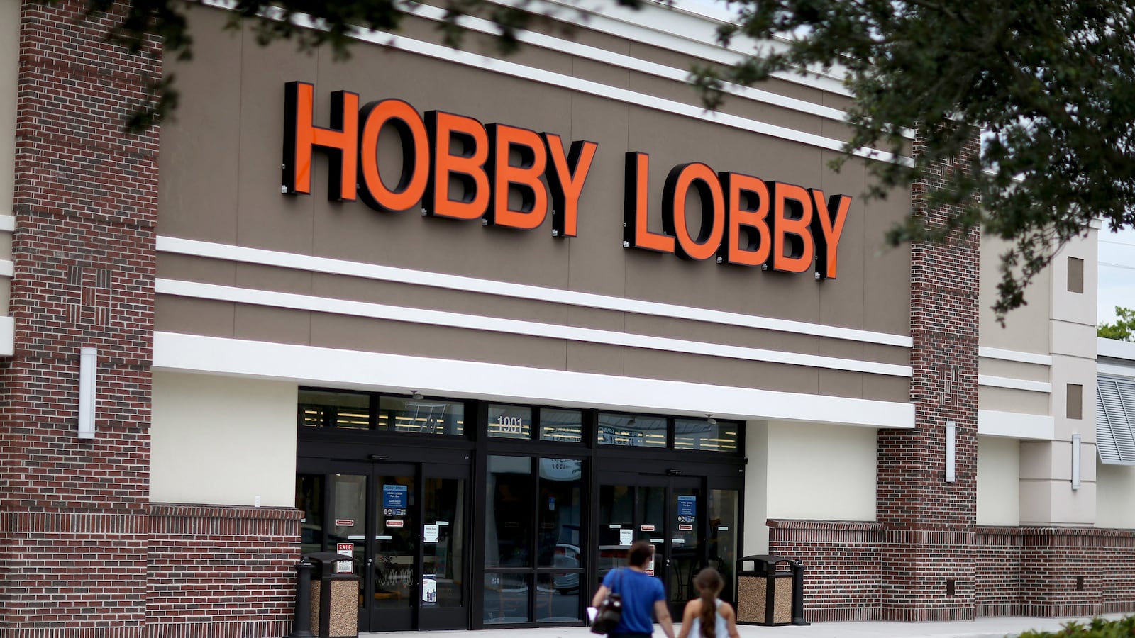articles/2014/07/29/hobby-lobby-employee-says-she-was-fired-for-being-pregnant/140729-hobby-lobby-tease_f1zfg5