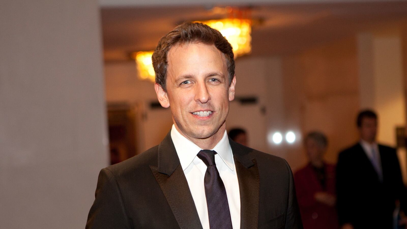 cheats/2012/07/05/seth-myers-could-replace-regis/seth-myers-live-cheat_uujmkh