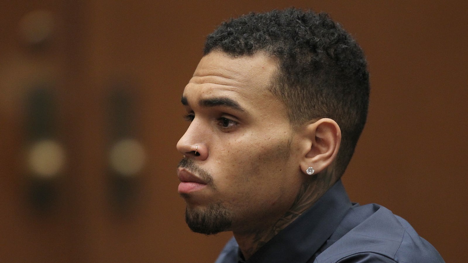 cheats/2014/02/04/chris-brown-narrowly-avoids-jail/140204-chris-brown-cheat_hxryla
