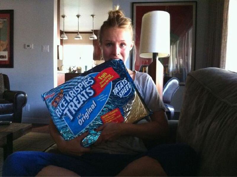 galleries/2010/08/18/best-celebrity-twit-pics/twitpikristen-bell_dnmlcp