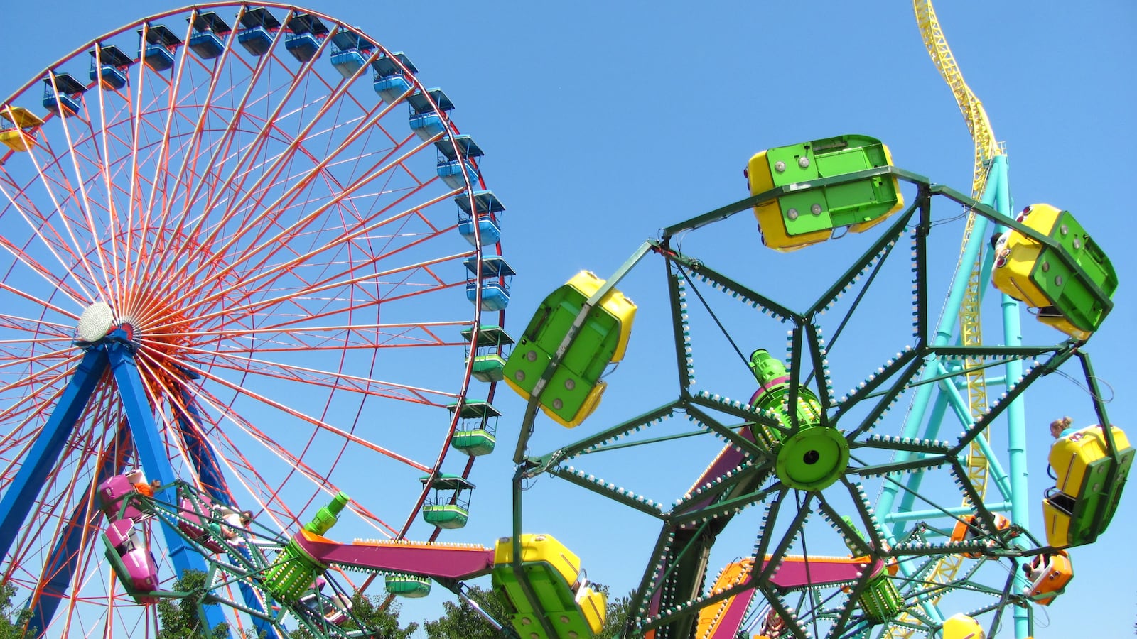 Cedar_Point_amusement_rides_090__9550420996_mjqoec