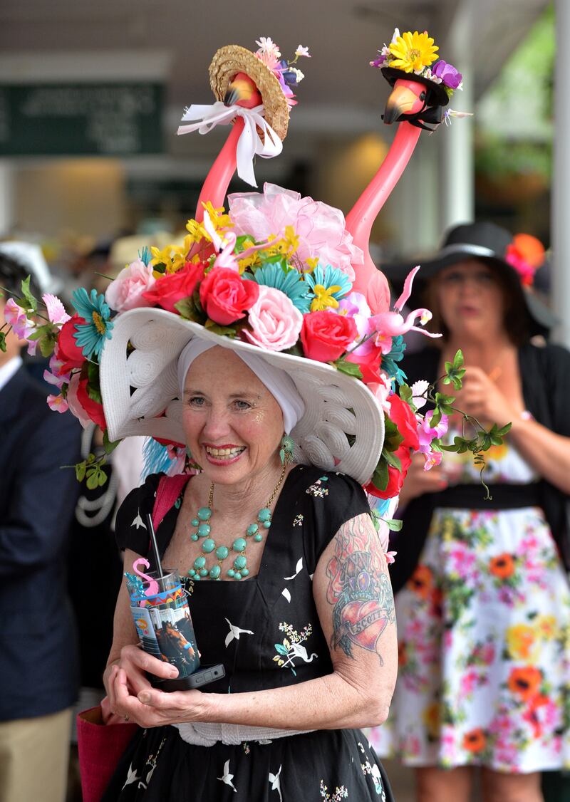 galleries/2013/05/05/hats-of-the-kentucky-derby-from-elegant-to-whacky0/derby-hats-09_iuz0mb