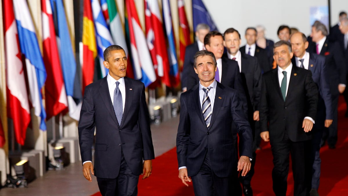 cheats/2012/05/21/nato-summit-debates-afghan-drawback/nato-summit-chicago-addresses-afghanistan-cheat_sq2lbg